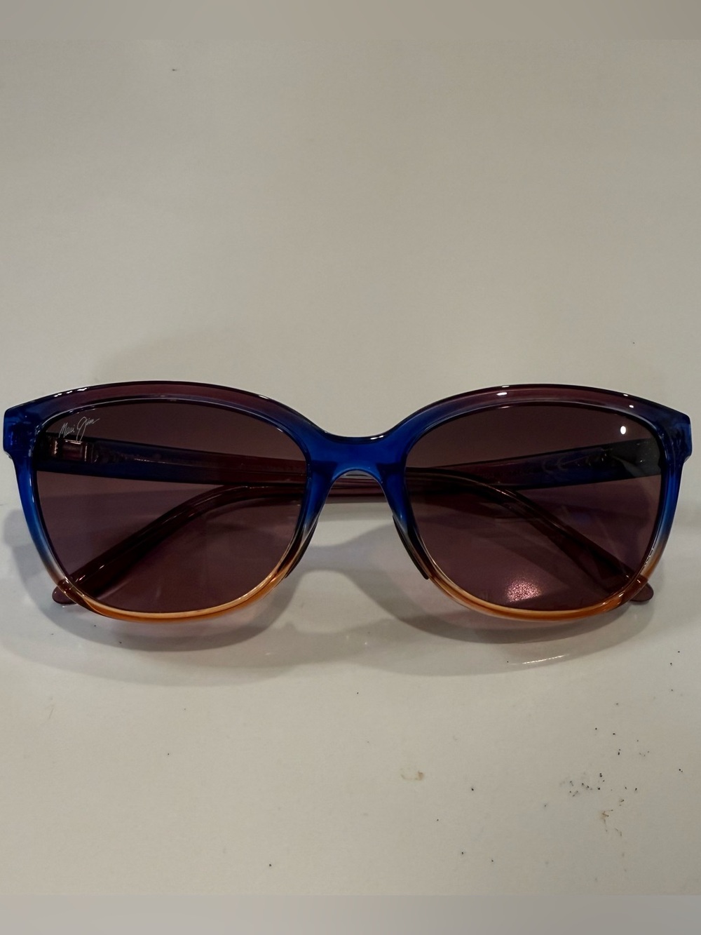 Maui Jim Sunglasses - Picture 2 of 6